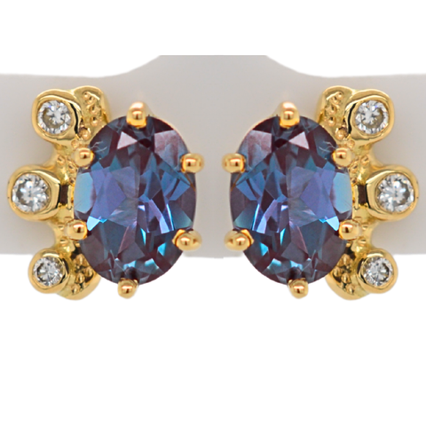 Daisy Studs