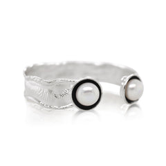 Splash Pearl Cuff